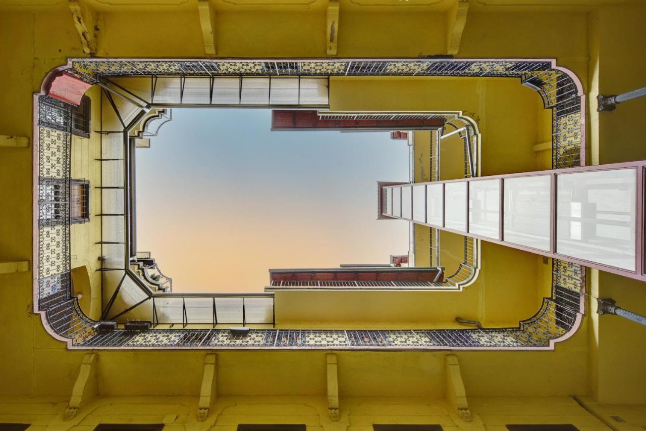 Free Garage Parking, Ac And Bikes In The Downtown Apartment Budapest Bagian luar foto
