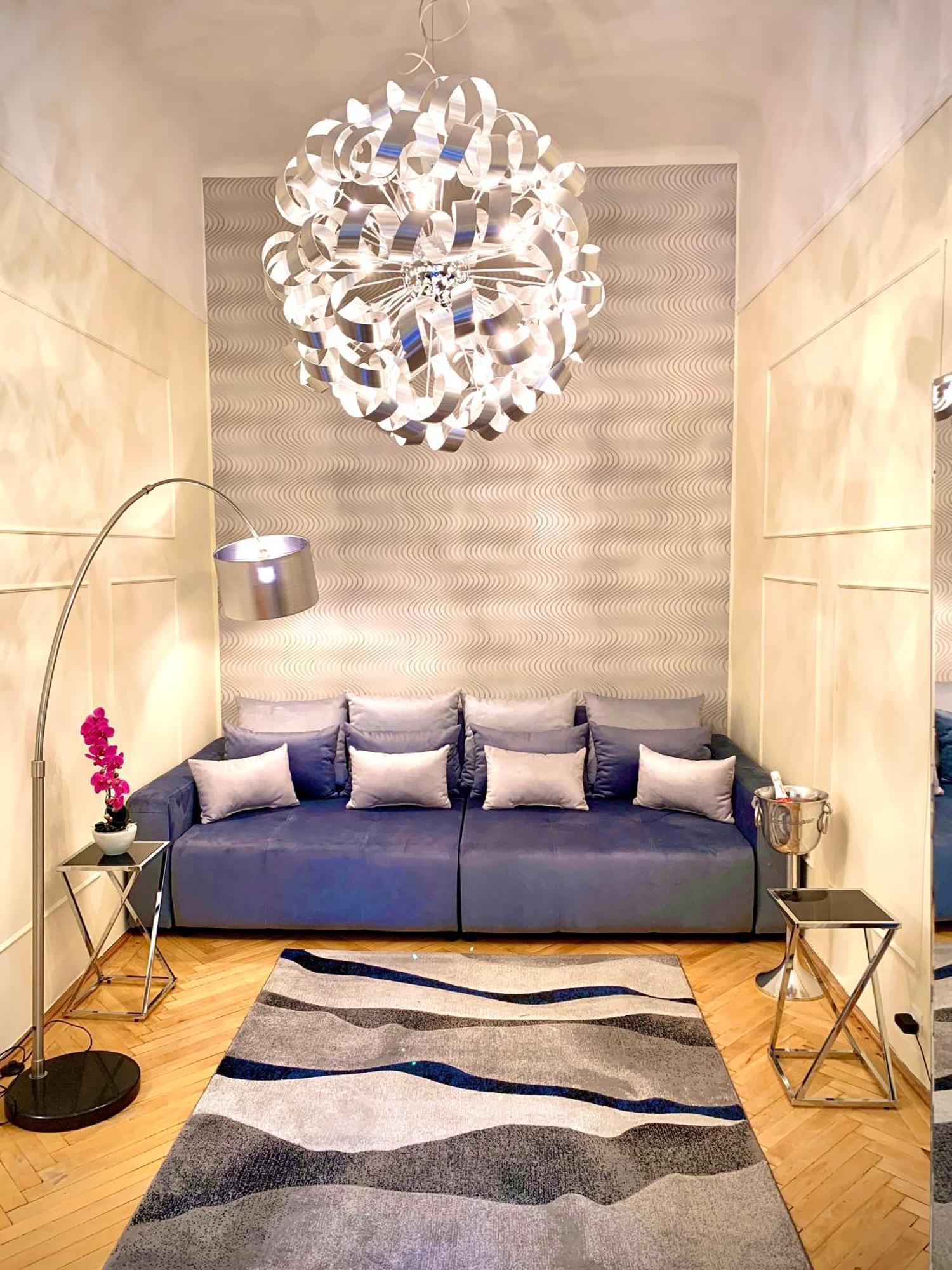 Free Garage Parking, Ac And Bikes In The Downtown Apartment Budapest Bagian luar foto